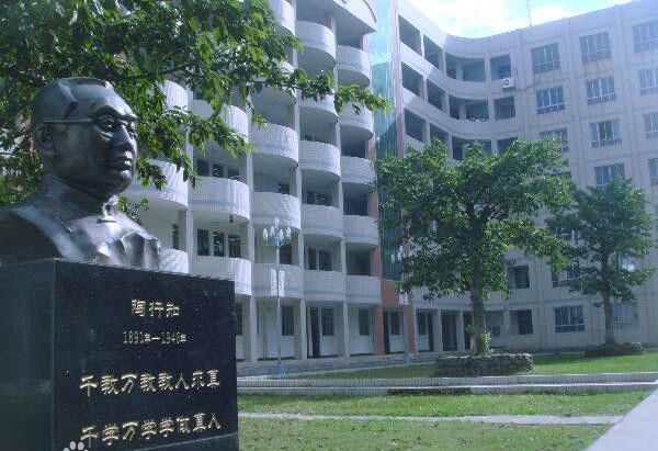 西昌六中地址在哪里？