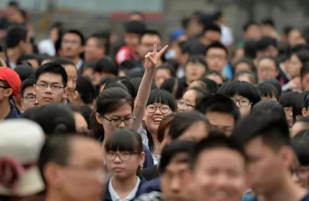 重磅！2019成都中考分?jǐn)?shù)線出來了！