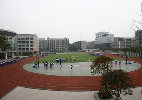 四川大學(xué)附屬中學(xué)2018年統(tǒng)招計劃