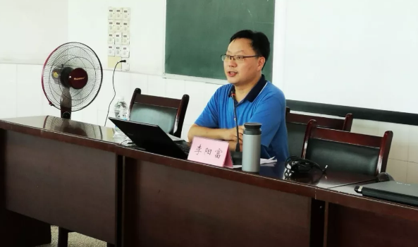 2019年威遠中學校初高中銜接班工作結(jié)束
