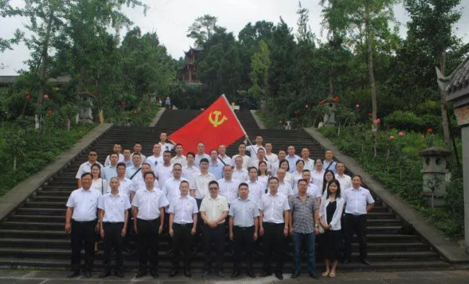 渠縣三匯中學(xué)“樹師德、正師風(fēng)，做為人師表的踐行者"活動(dòng)