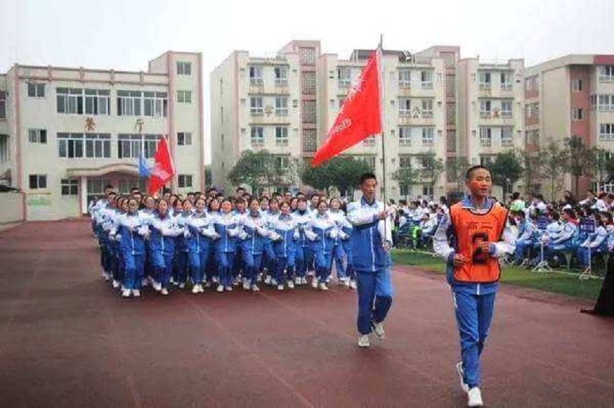 大邑縣實驗中學(xué)聯(lián)系電話是多少？