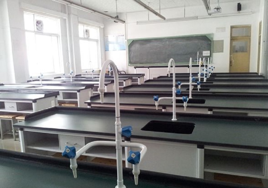 西南交通大學附屬中學學校環(huán)境好不好？