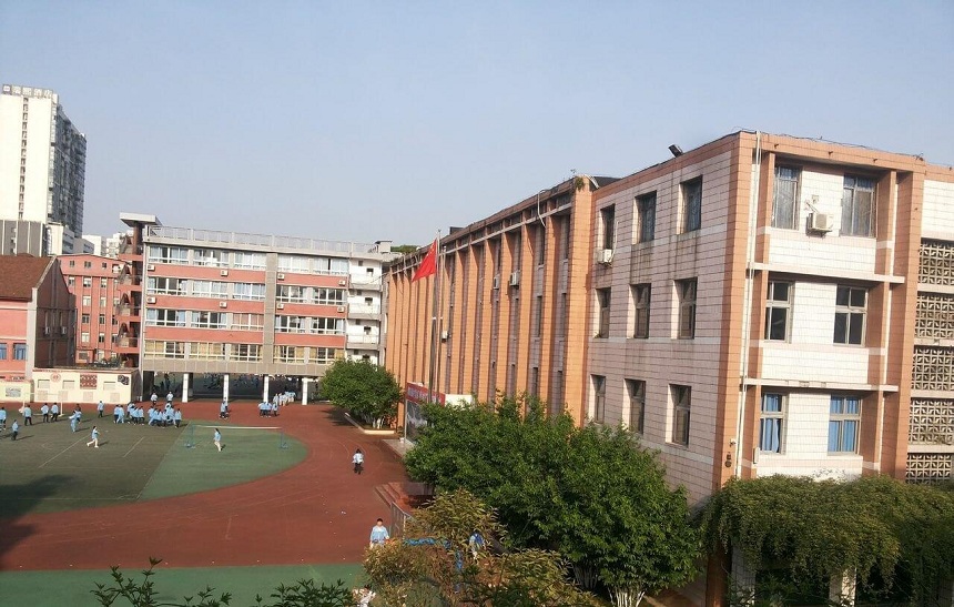 通錦中學(xué)環(huán)境怎么樣？