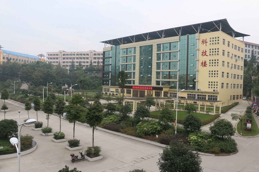 吳仲良中學的高考升學率高不高？