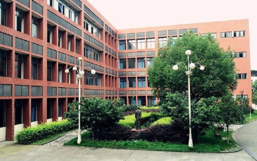 江油一中地址在哪兒？