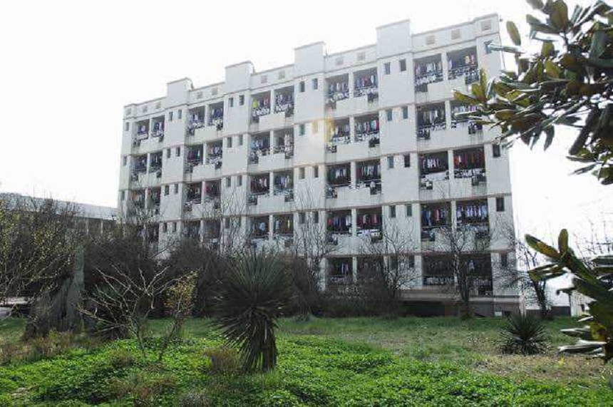 伍隍中學(xué)校園環(huán)境好嗎？
