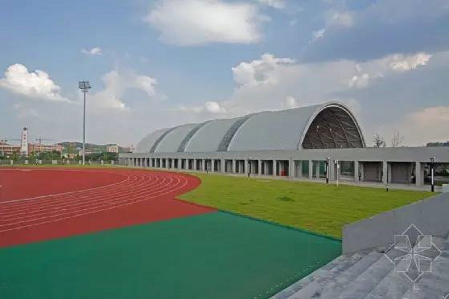 綿陽(yáng)市奧林匹克體育學(xué)校校園環(huán)境怎么樣？
