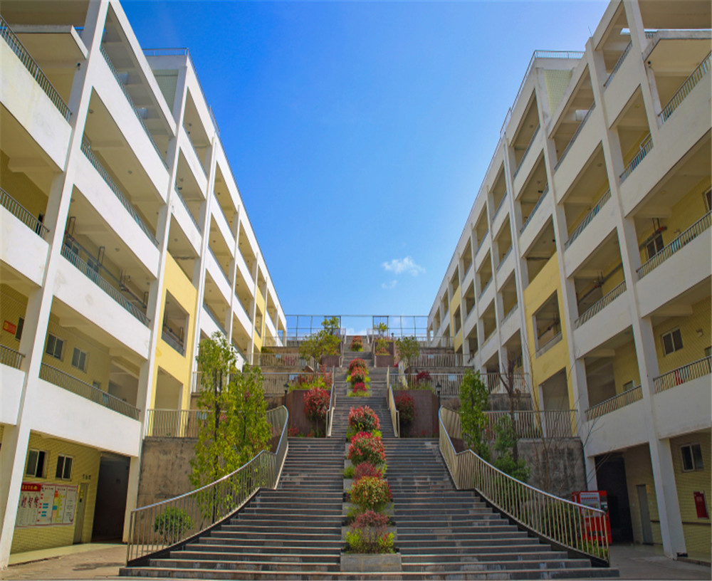 廣元市八二一中學2020年招生計劃公布了嗎？