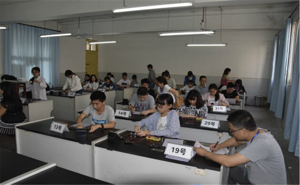 內(nèi)江第三中學(xué)學(xué)校環(huán)境怎么樣？