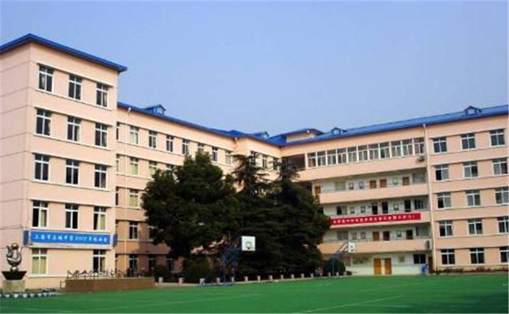 閬中市水觀中學(xué)學(xué)校招辦電話是多少？