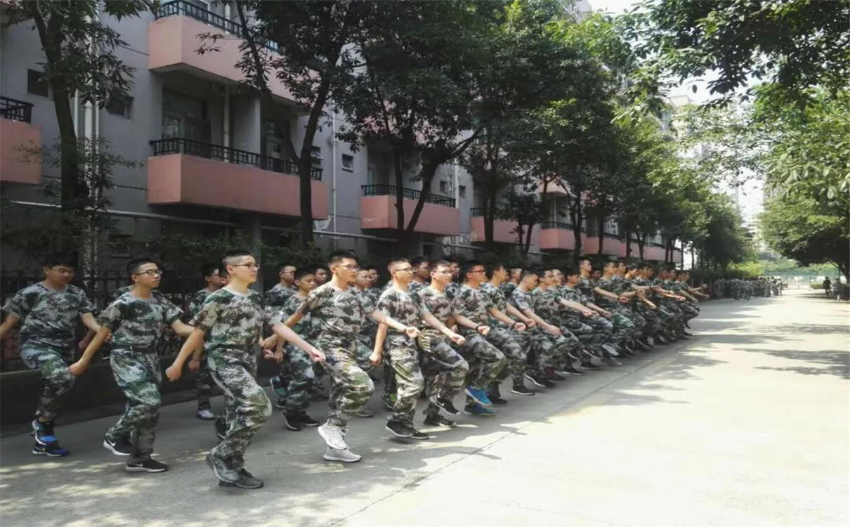 川化中學(xué)2020年招生錄取分?jǐn)?shù)線是多少？