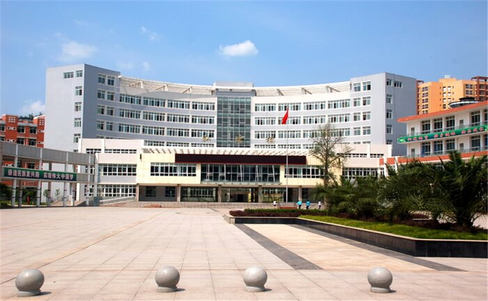 簡陽中學的高中部錄取分數是多少？