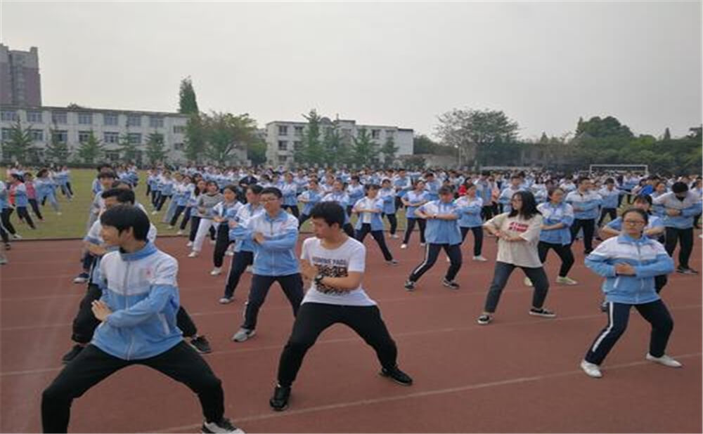 華潤高級中學(xué)育才的升學(xué)率是多少？