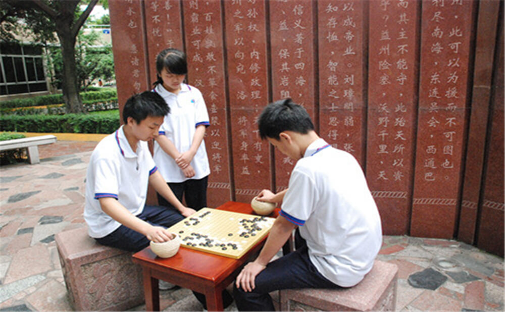 武侯高級(jí)中學(xué)的高考升學(xué)率是多少？