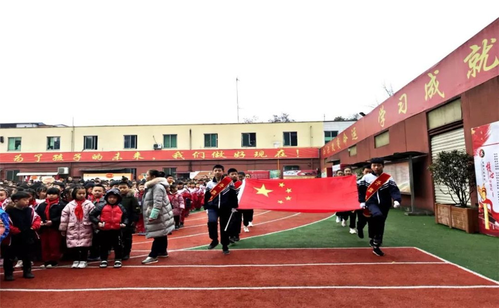 成都文武學校去年的錄取分數(shù)線是多少？
