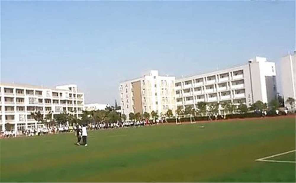 郫縣四中的高考升學(xué)率高不高？