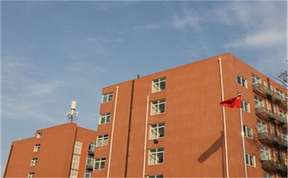 成都實(shí)驗(yàn)中學(xué)高中一年的學(xué)費(fèi)是多少？