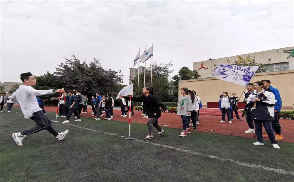 成都玉林中學(xué)錄取分?jǐn)?shù)是多少？