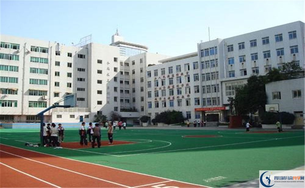 成都市西北中學(xué)的高中好不好？