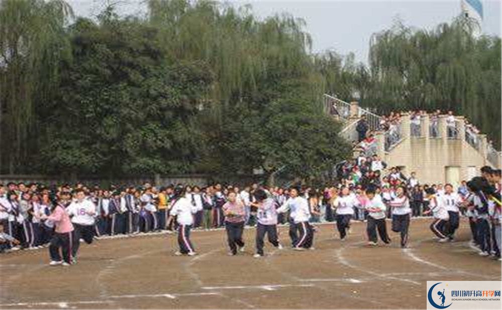 彭州中學(xué)初升高自主招生錄取線是多少分？