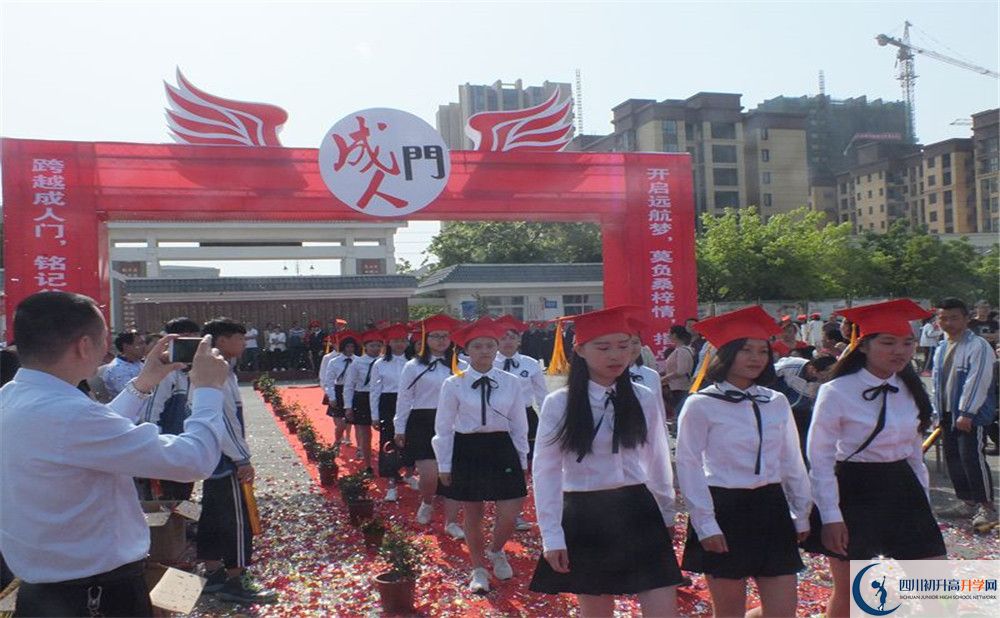 淮口中學(xué)初升高難不難？