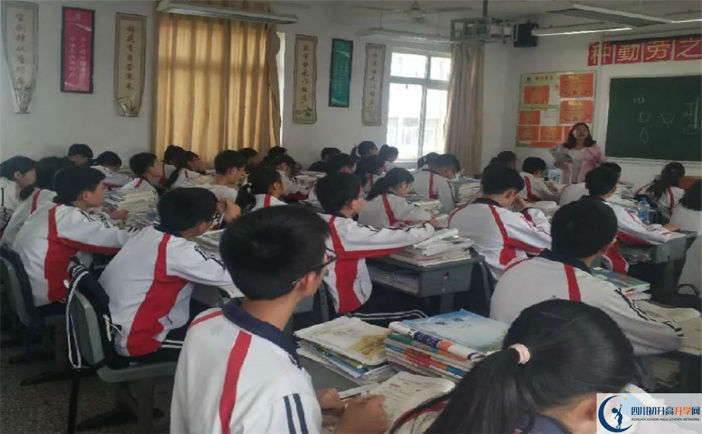 濛陽中學(xué)平行班與實(shí)驗(yàn)班差多少？