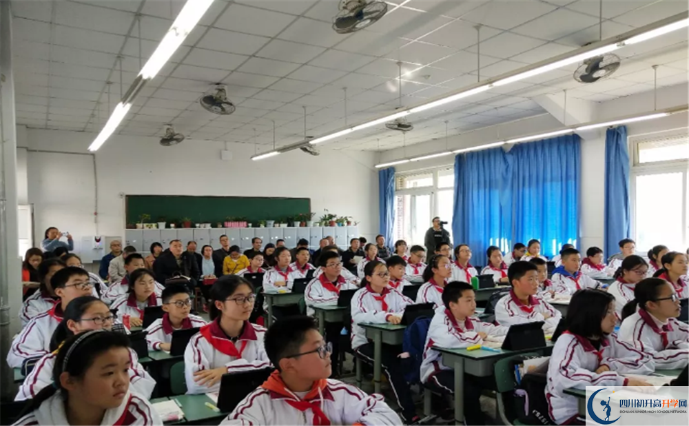 安仁中學(xué)位置在哪里？