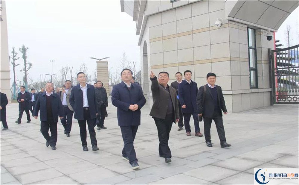 大邑中學(xué)2020年高三文綜測(cè)試題難嗎？