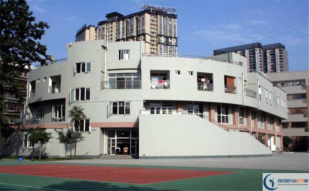 成都市鹽道街中學(xué)高中分班考試難嗎？