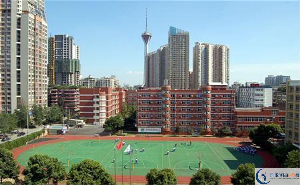 北師大成都實(shí)驗(yàn)中學(xué)軍訓(xùn)多久？