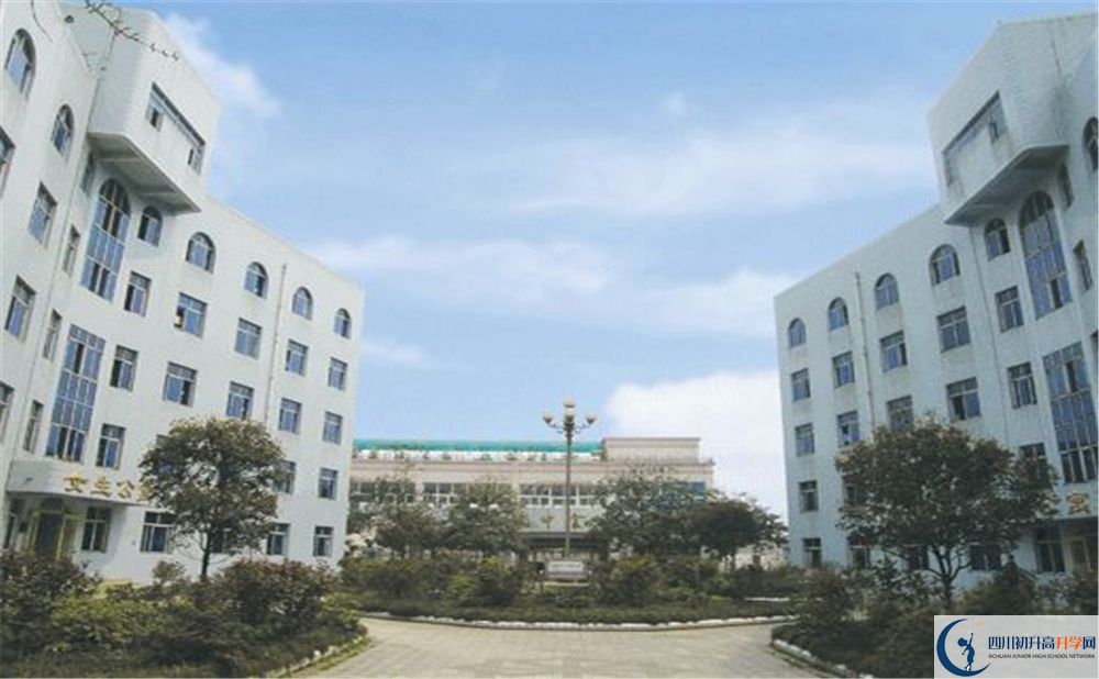 彭州中學2020年怎么分班？