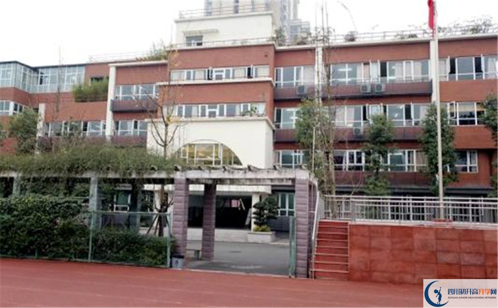 七中八一學(xué)校2020年成都市排名高不高？